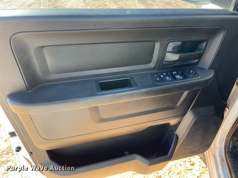 image for item GG9797 2014 Dodge Ram 1500  Crew Cab pickup truck