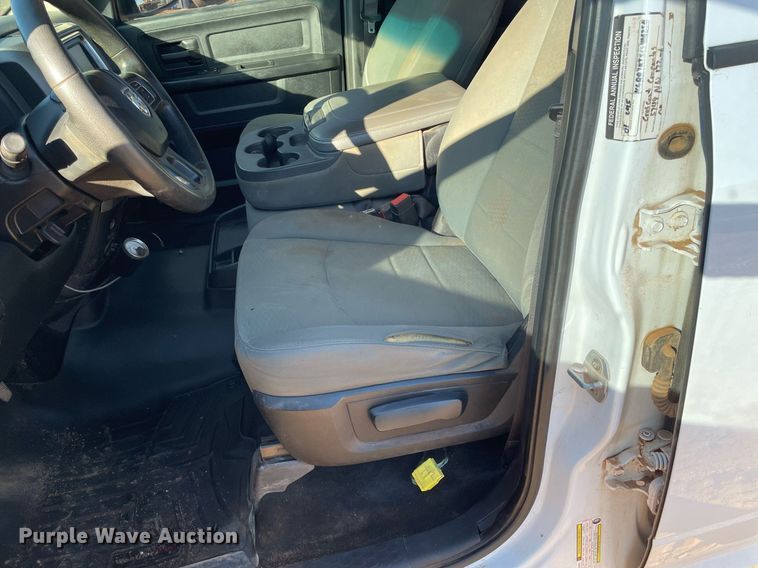 image for item GG9797 2014 Dodge Ram 1500  Crew Cab pickup truck