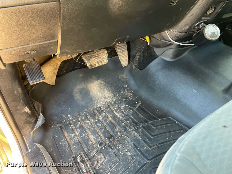 image for item GG9797 2014 Dodge Ram 1500  Crew Cab pickup truck