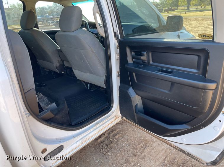 image for item GG9797 2014 Dodge Ram 1500  Crew Cab pickup truck