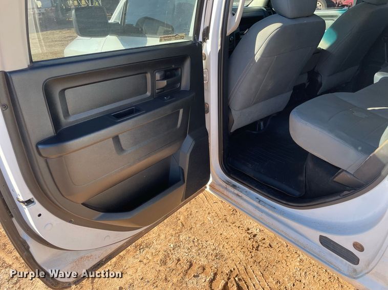 image for item GG9797 2014 Dodge Ram 1500  Crew Cab pickup truck