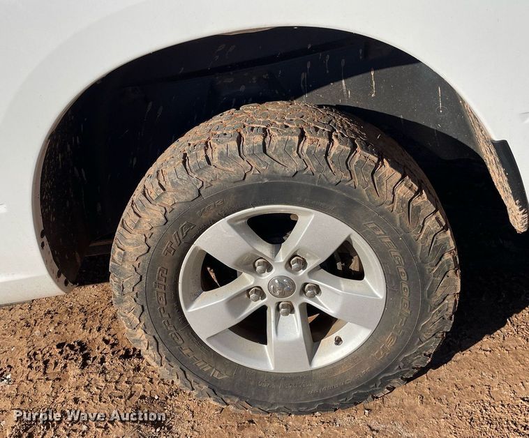 image for item GG9797 2014 Dodge Ram 1500  Crew Cab pickup truck