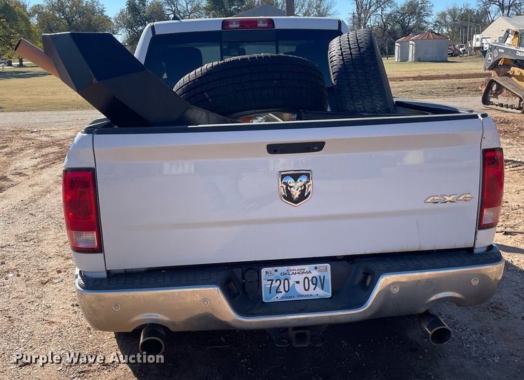 image for item GG9800 2014 Dodge Ram 1500  Crew Cab pickup truck