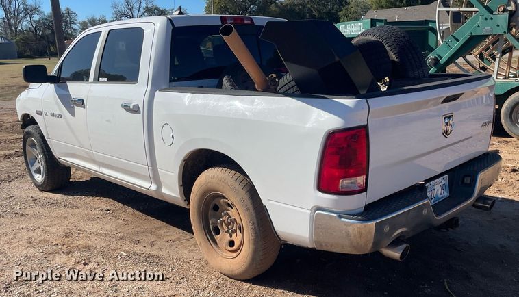 image for item GG9800 2014 Dodge Ram 1500  Crew Cab pickup truck