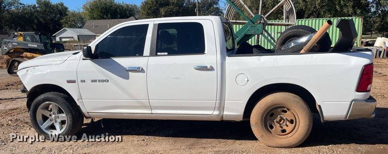 image for item GG9800 2014 Dodge Ram 1500  Crew Cab pickup truck