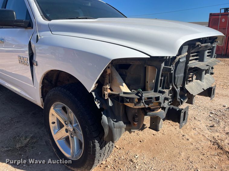 image for item GG9800 2014 Dodge Ram 1500  Crew Cab pickup truck