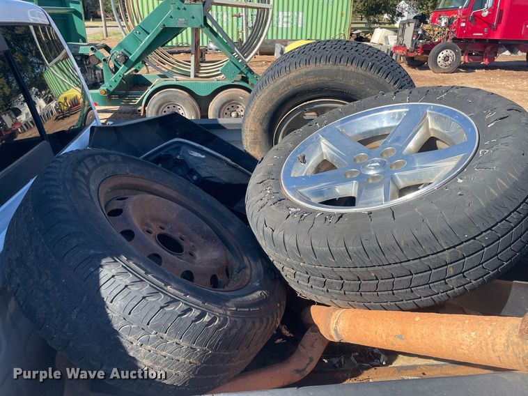 image for item GG9800 2014 Dodge Ram 1500  Crew Cab pickup truck