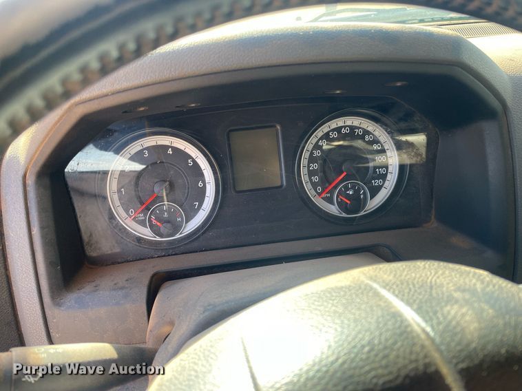 image for item GG9800 2014 Dodge Ram 1500  Crew Cab pickup truck