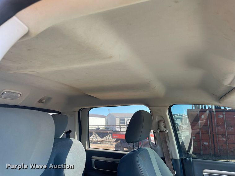 image for item GG9800 2014 Dodge Ram 1500  Crew Cab pickup truck