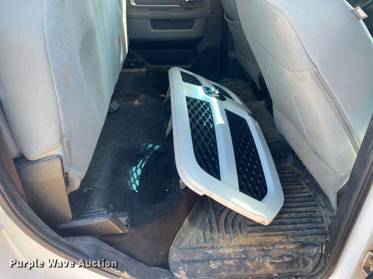 image for item GG9800 2014 Dodge Ram 1500  Crew Cab pickup truck