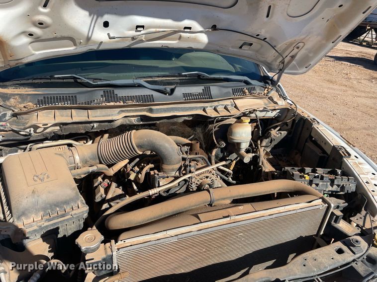 image for item GG9800 2014 Dodge Ram 1500  Crew Cab pickup truck