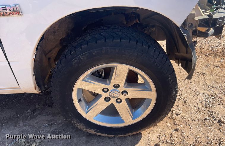 image for item GG9800 2014 Dodge Ram 1500  Crew Cab pickup truck