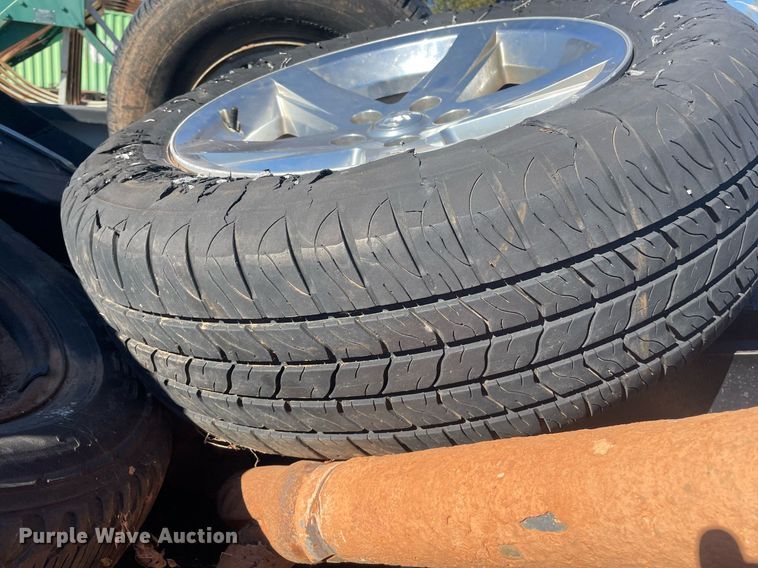 image for item GG9800 2014 Dodge Ram 1500  Crew Cab pickup truck