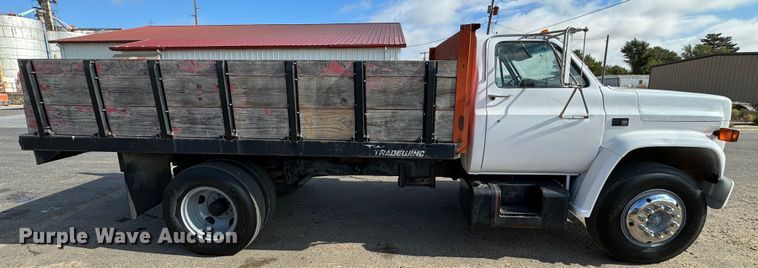 image for item GQ9220 1984 GMC C6000  dump flatbed truck