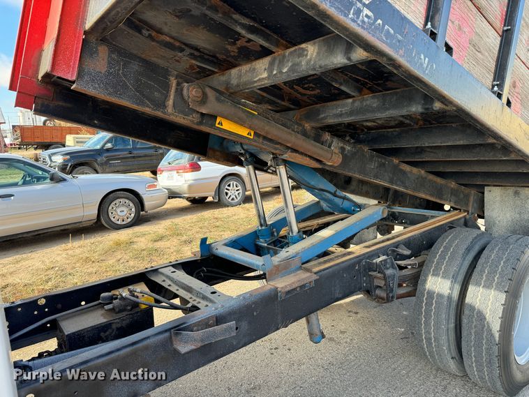 image for item GQ9220 1984 GMC C6000  dump flatbed truck