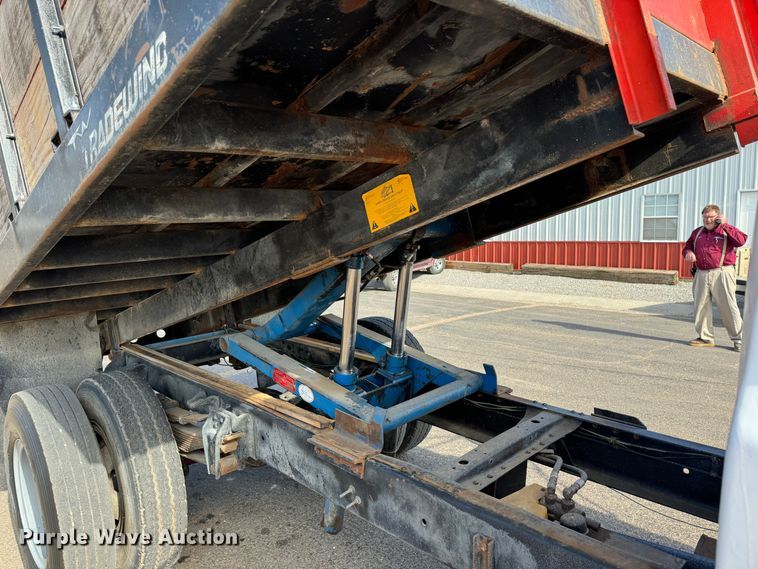 image for item GQ9220 1984 GMC C6000  dump flatbed truck