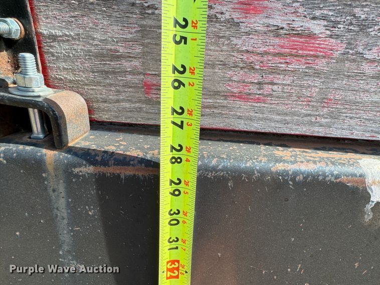 image for item GQ9220 1984 GMC C6000  dump flatbed truck