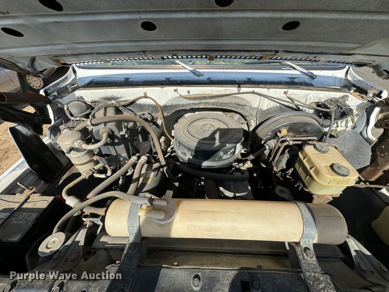 image for item GQ9220 1984 GMC C6000  dump flatbed truck