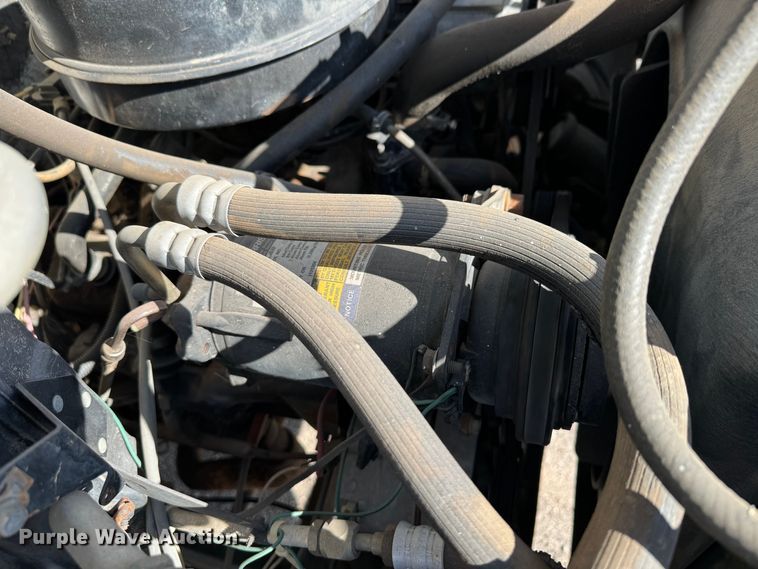 image for item GQ9220 1984 GMC C6000  dump flatbed truck