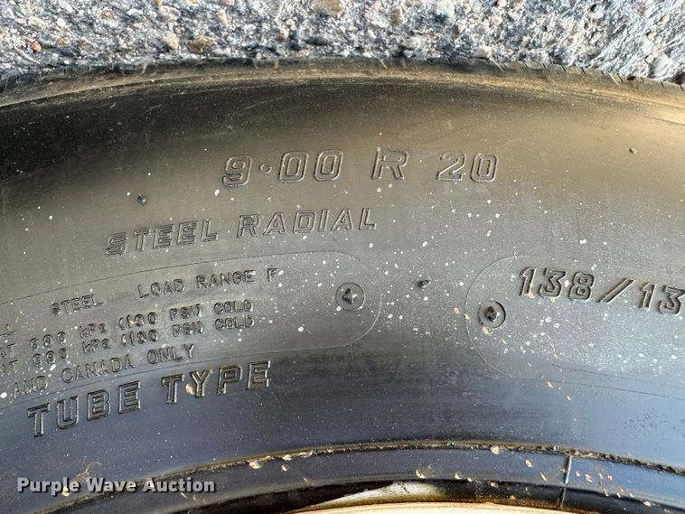 image for item GQ9220 1984 GMC C6000  dump flatbed truck