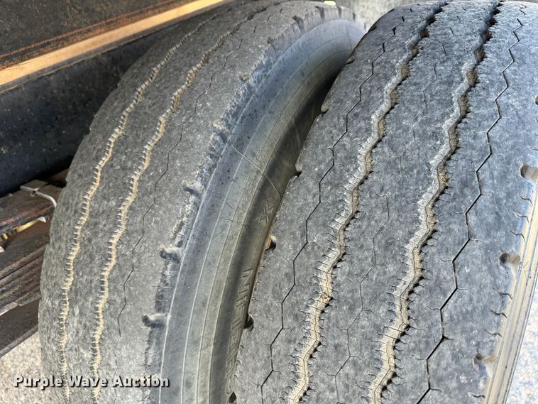 image for item GQ9220 1984 GMC C6000  dump flatbed truck