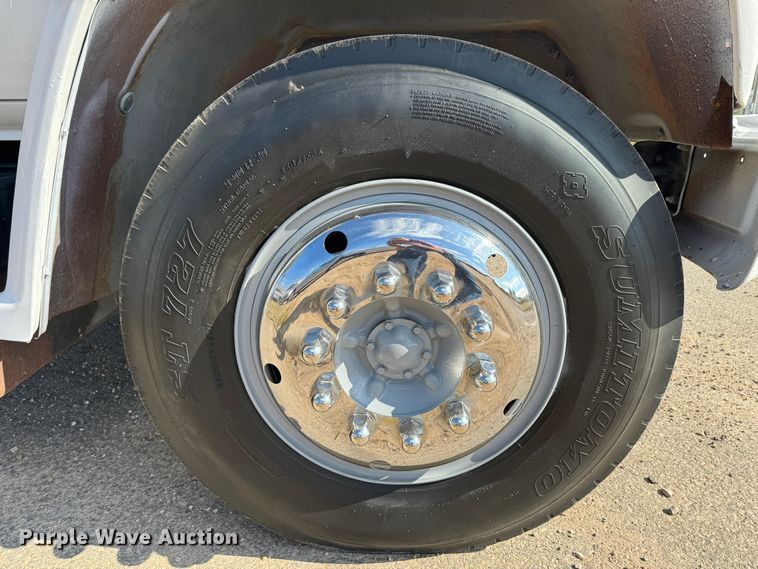 image for item GQ9220 1984 GMC C6000  dump flatbed truck