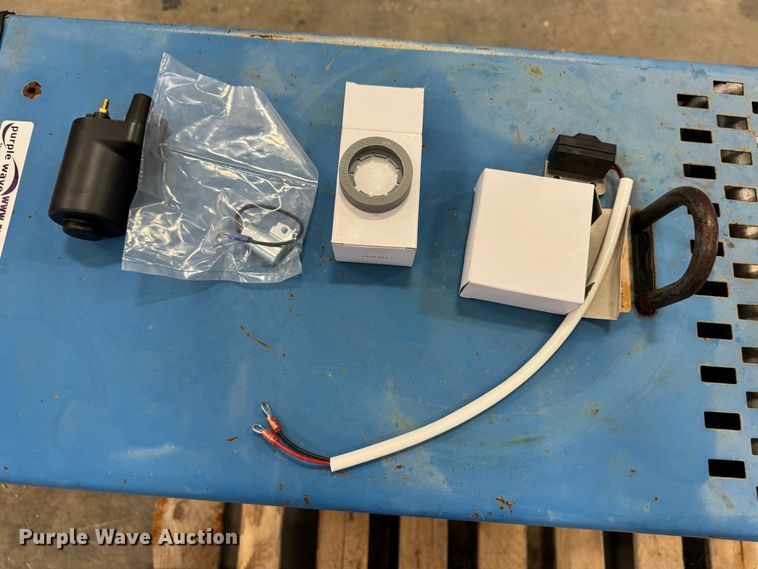 image for item GQ9221 Miller The Legend AEAD-200LE  welder/generator