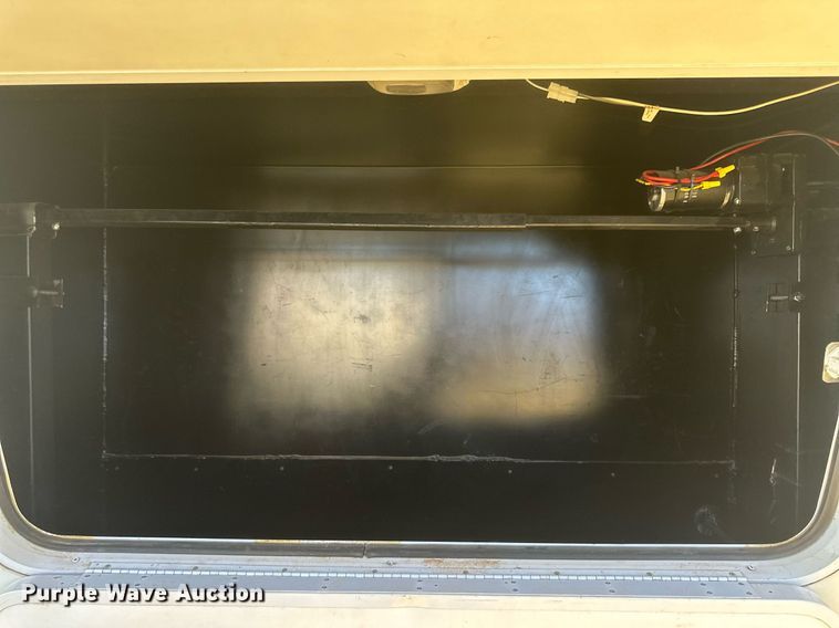 image for item IU9033 2007 Peterson Industries Excel  camper