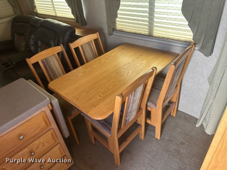 image for item IU9033 2007 Peterson Industries Excel  camper