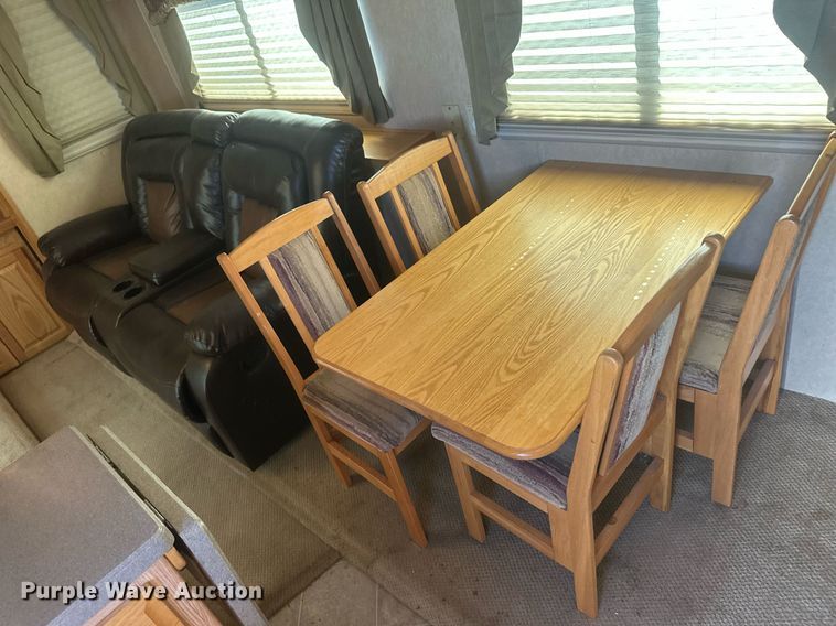 image for item IU9033 2007 Peterson Industries Excel  camper