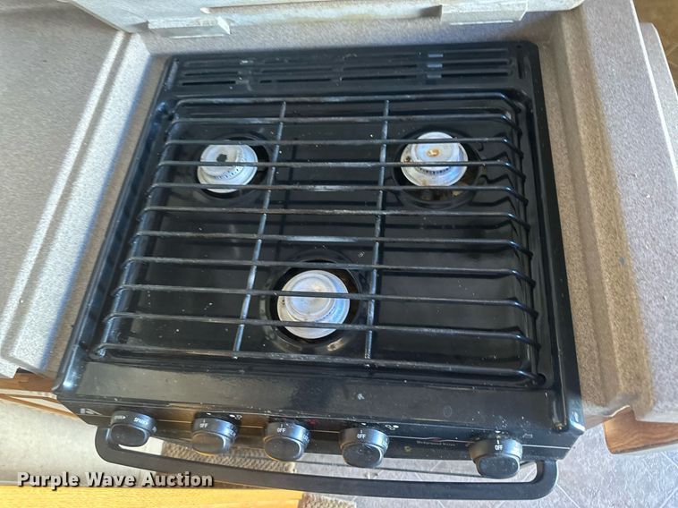 image for item IU9033 2007 Peterson Industries Excel  camper