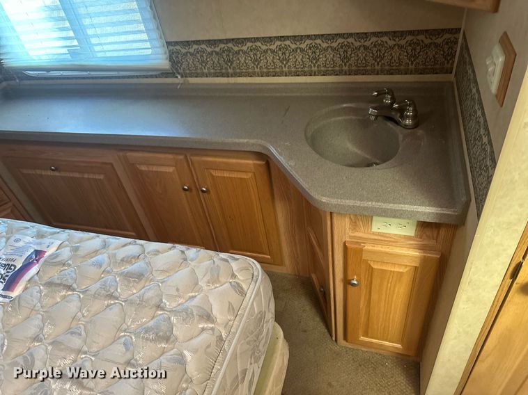 image for item IU9033 2007 Peterson Industries Excel  camper