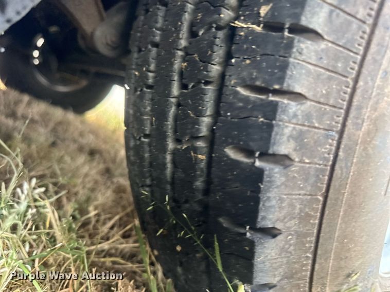 image for item IU9033 2007 Peterson Industries Excel  camper