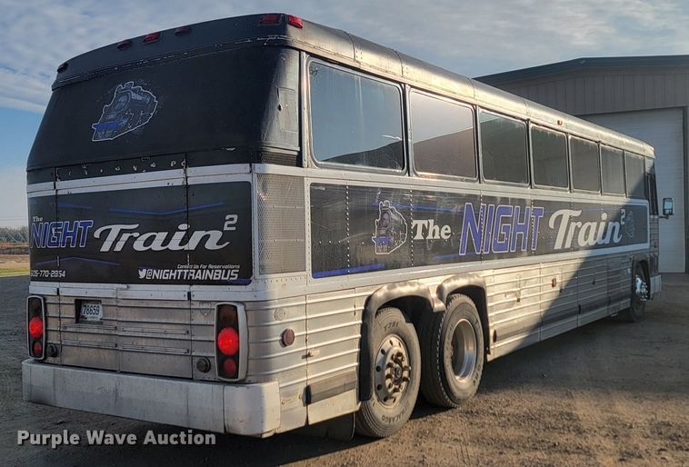 image for item JG9634 1982 MCI MC-9  party bus