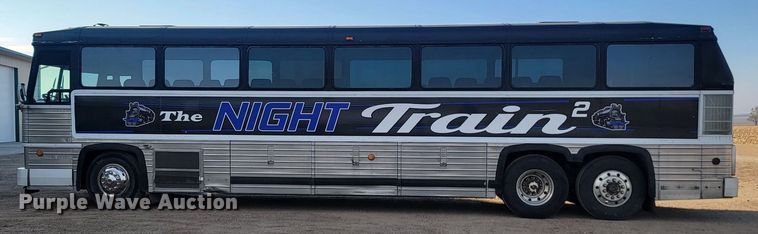 image for item JG9634 1982 MCI MC-9  party bus
