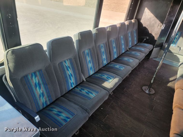 image for item JG9634 1982 MCI MC-9  party bus