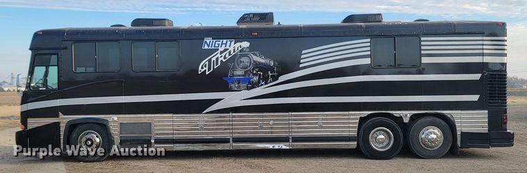 image for item JG9635 1980 MCI MC-9  party bus