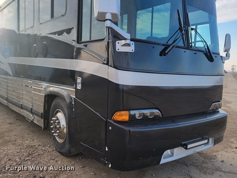 image for item JG9635 1980 MCI MC-9  party bus