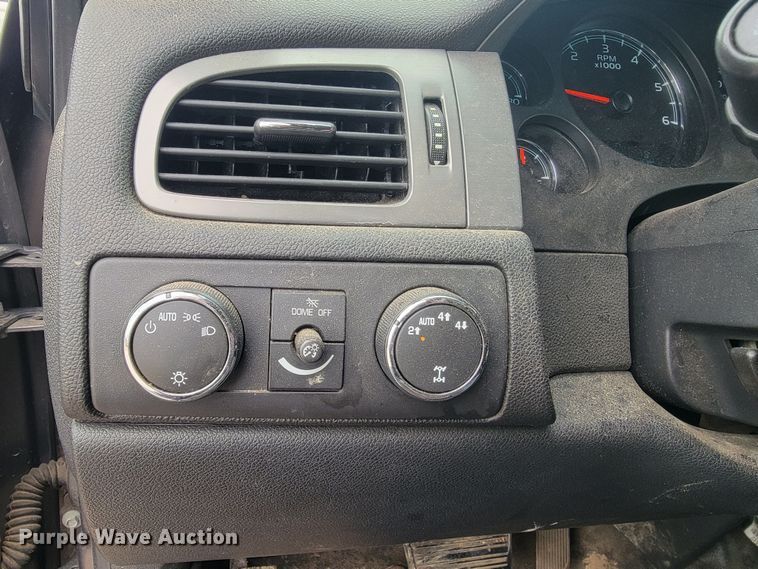 image for item JW9623 2011  Chevrolet Tahoe Police  SUV