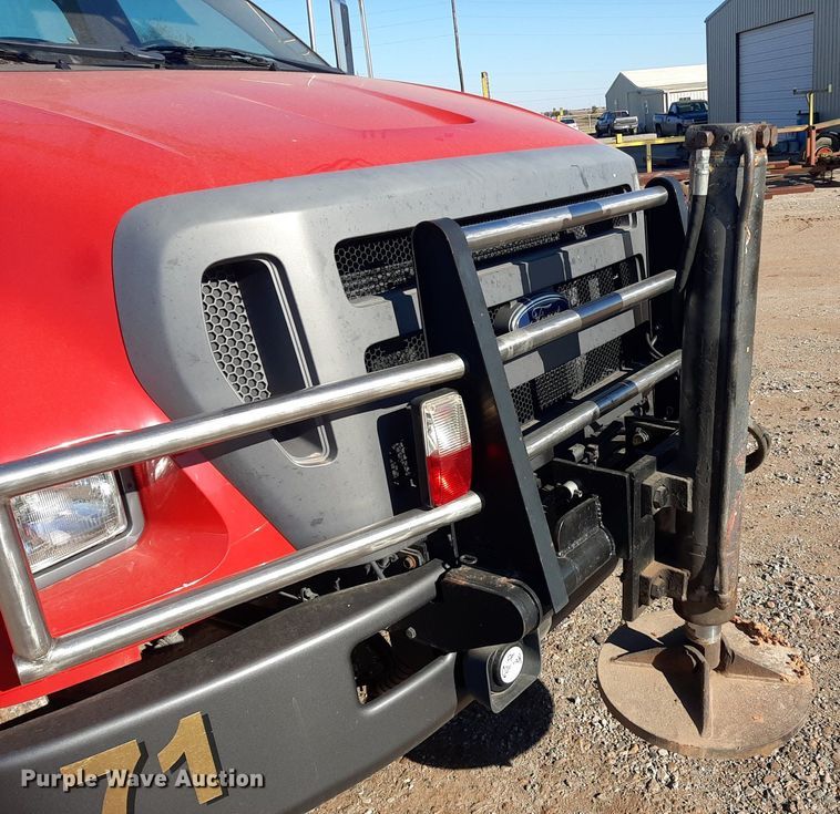 image for item KD9067 2004 Ford F650 Super Duty  drilling rig truck