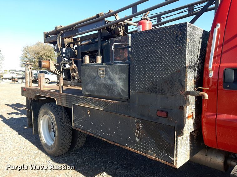 image for item KD9067 2004 Ford F650 Super Duty  drilling rig truck