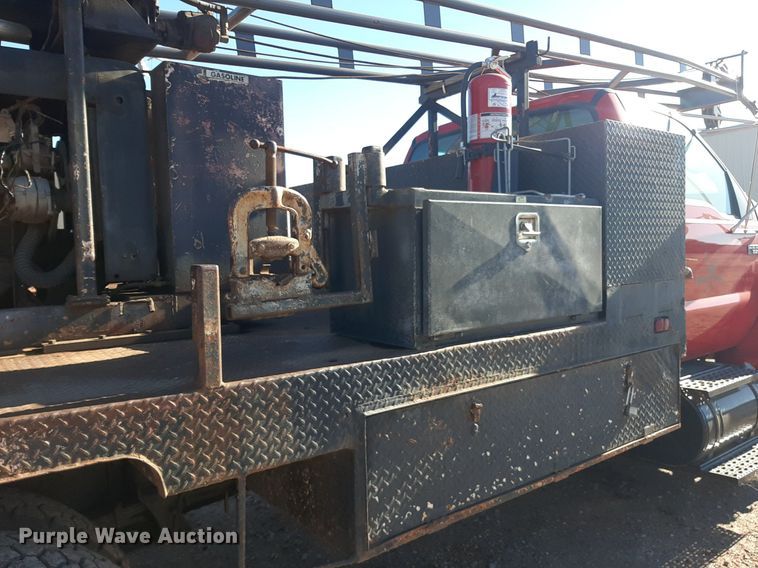 image for item KD9067 2004 Ford F650 Super Duty  drilling rig truck