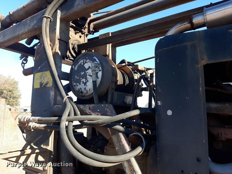 image for item KD9067 2004 Ford F650 Super Duty  drilling rig truck