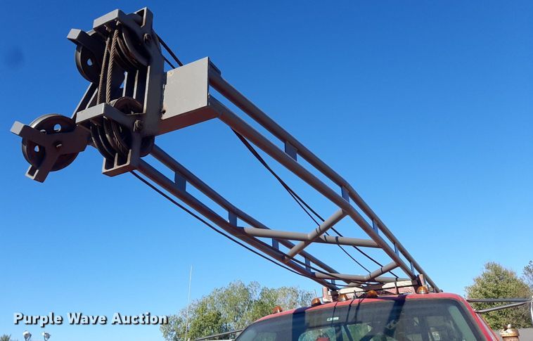 image for item KD9067 2004 Ford F650 Super Duty  drilling rig truck