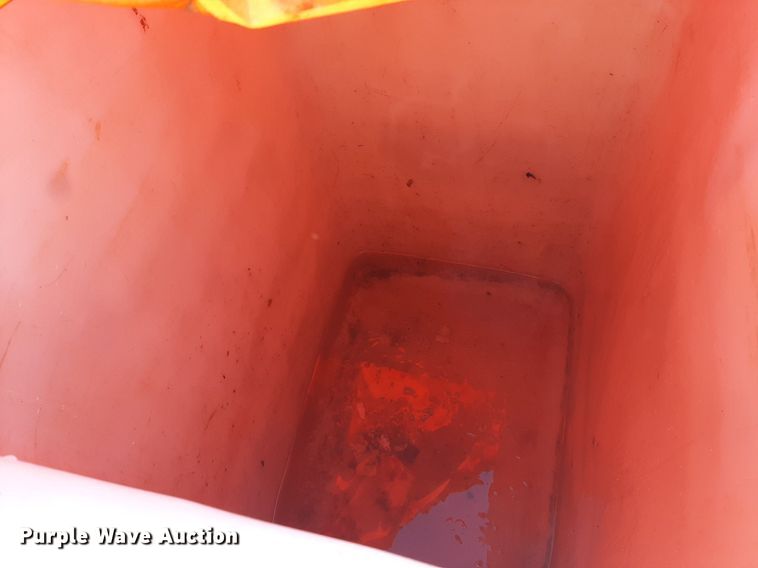 image for item KD9071 2002 Chevrolet C7500  bucket truck