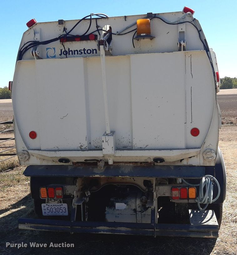 image for item KD9093 2004 Freightliner FC80  street sweeper truck