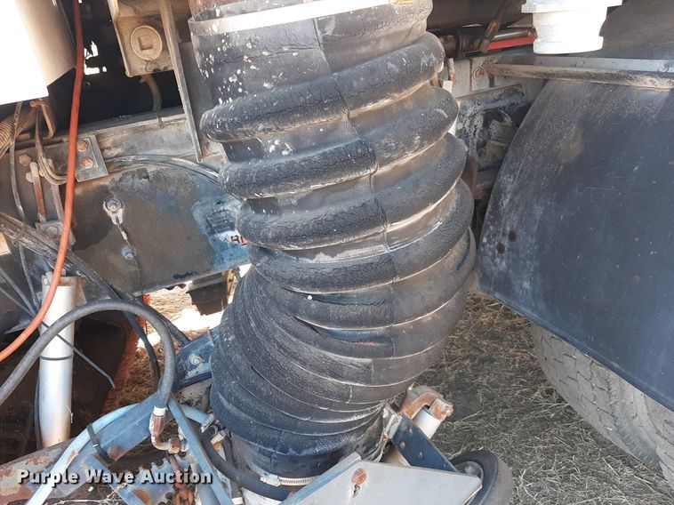 image for item KD9093 2004 Freightliner FC80  street sweeper truck