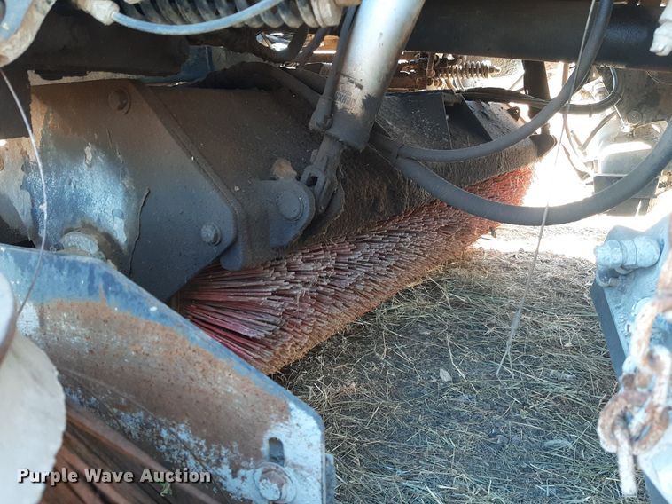 image for item KD9093 2004 Freightliner FC80  street sweeper truck