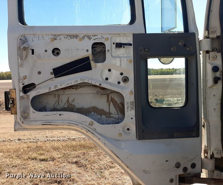 image for item KD9093 2004 Freightliner FC80  street sweeper truck