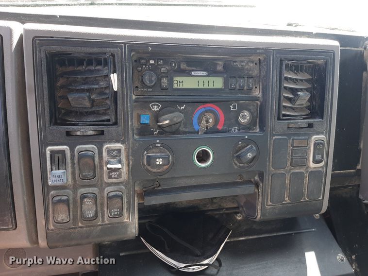 image for item KD9093 2004 Freightliner FC80  street sweeper truck